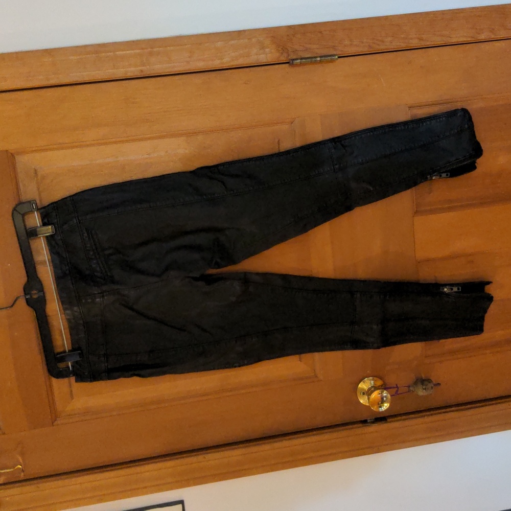 BlankNyc Faux Leather Skinny Pants Ankle Zip Black Size 27 Mid to Low Rise - Picture 6 of 11